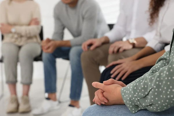 Support group during the first week of rehab